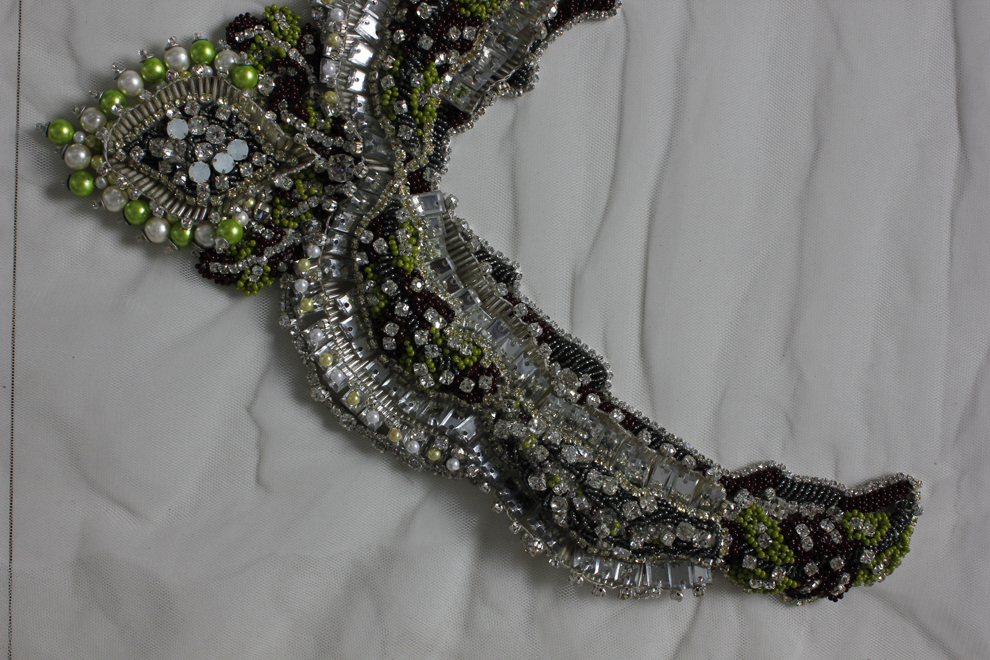 Beaded flower pendant with crystal centre — Imroz Fashions accessory